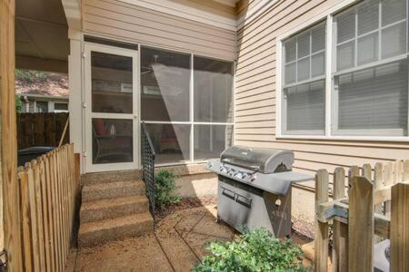 The Commodore - Stunning Vandy Home, Walk To It All Nashville Buitenkant foto