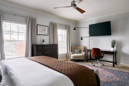 The Commodore - Stunning Vandy Home, Walk To It All Nashville Buitenkant foto