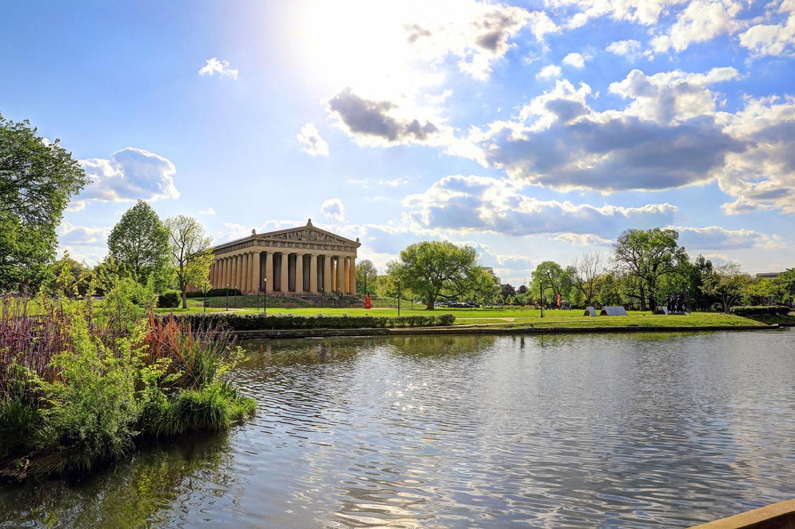 The Commodore - Stunning Vandy Home, Walk To It All Nashville Buitenkant foto